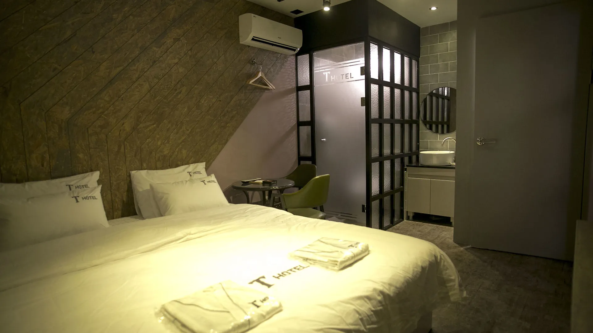 T Hotel Busan 2*,